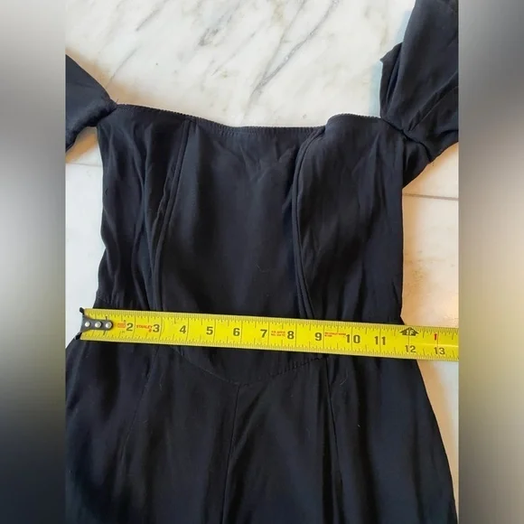 Cupcakes and Cashmere, women’s 4, black fitted jumper with short flutter sleeves - Picture 6 of 9